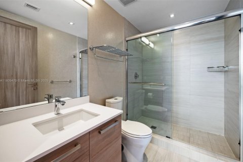 Condominio en venta en Aventura, Florida, 3 dormitorios, 255.48 m2 № 1870004 - foto 19