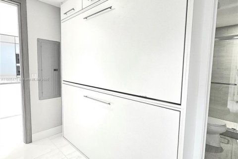 Condominio en venta en Aventura, Florida, 3 dormitorios, 255.48 m2 № 1870004 - foto 21