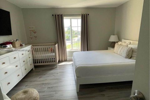 Condominio en alquiler en Doral, Florida, 1 dormitorio, 75.25 m2 № 2030965 - foto 7