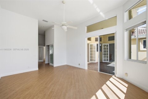 Villa ou maison à vendre à Weston, Floride: 5 chambres, 252.97 m2 № 2029489 - photo 14