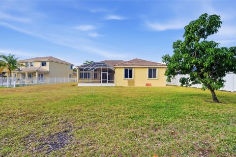 Villa ou maison à vendre à Weston, Floride: 5 chambres, 252.97 m2 № 2029489 - photo 29