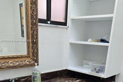Copropriété à vendre à Miami, Floride: 1 chambre, 65.5 m2 № 1737565 - photo 7