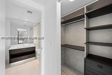 Copropriété à louer à Miami, Floride: 1 chambre, 70.23 m2 № 1924702 - photo 13