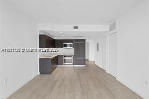Copropriété à louer à Miami, Floride: 1 chambre, 70.23 m2 № 1924702 - photo 6