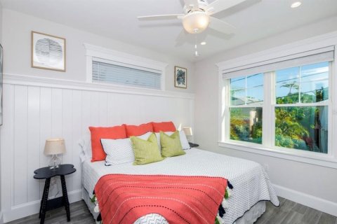House in Bradenton Beach, Florida 7 bedrooms, 245.82 sq.m. № 2206199 - photo 24