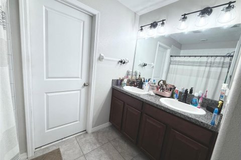 House in Wimauma, Florida 4 bedrooms, 177.81 sq.m. № 1807399 - photo 13
