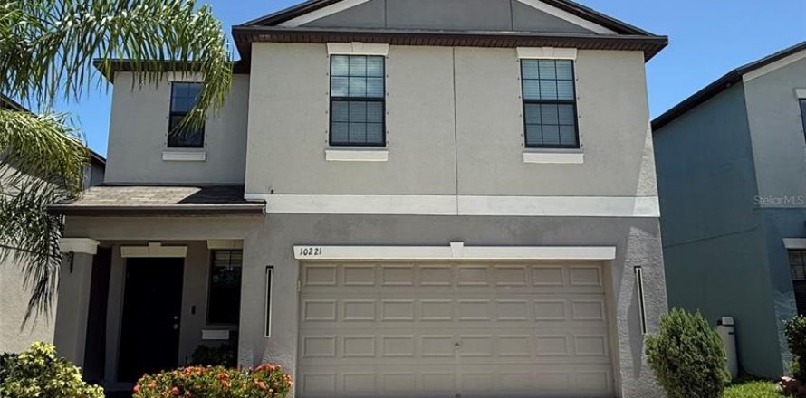 House in Wimauma, Florida 4 bedrooms, 177.81 sq.m. № 1807399