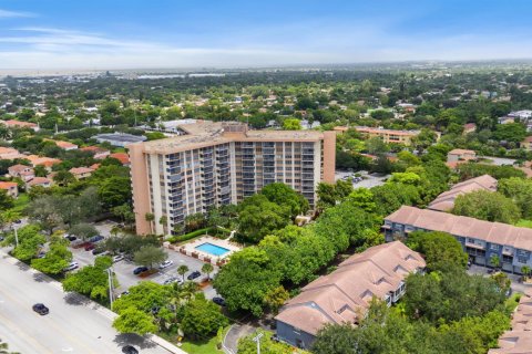 Condominio en Coral Springs, Florida, 2 dormitorios № 2172808