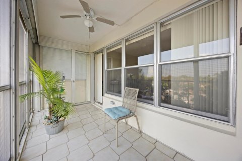 Condominio en venta en Coral Springs, Florida, 2 dormitorios, 116.13 m2 № 2172808 - foto 17
