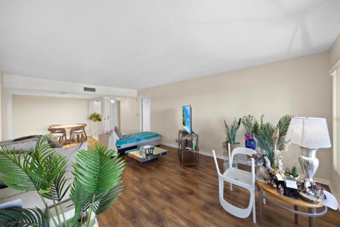 Condominio en venta en Coral Springs, Florida, 2 dormitorios, 116.13 m2 № 2172808 - foto 4