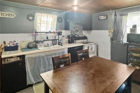 House in Umatilla, Florida 2 bedrooms, 66.89 sq.m. № 1805591 - photo 7