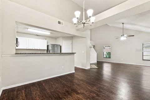 House in Lake Mary, Florida 3 bedrooms, 154.22 sq.m. № 2389134 - photo 7