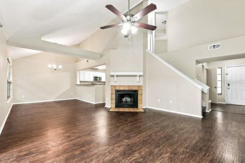 House in Lake Mary, Florida 3 bedrooms, 154.22 sq.m. № 2389134 - photo 5