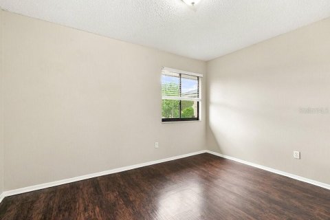 House in Lake Mary, Florida 3 bedrooms, 154.22 sq.m. № 2389134 - photo 11