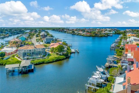 Casa en venta en Apollo Beach, Florida, 4 dormitorios, 230.12 m2 № 1567276 - foto 8
