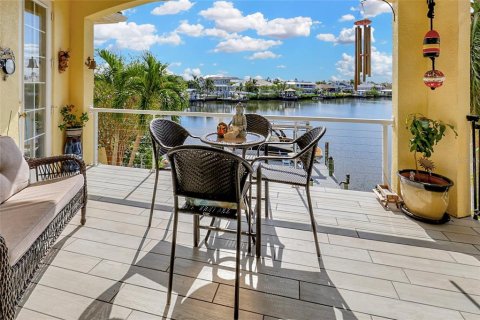 Casa en venta en Apollo Beach, Florida, 4 dormitorios, 230.12 m2 № 1567276 - foto 29