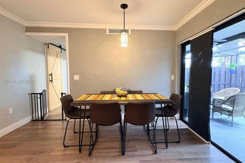 Купить таунхаус в Майами, Флорида 3 спальни, 119.84м2, № 2009253 - фото 5