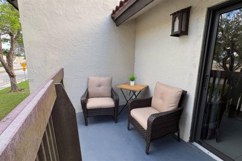 Купить таунхаус в Майами, Флорида 3 спальни, 119.84м2, № 2009253 - фото 18