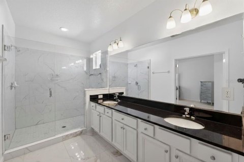 House in Kissimmee, Florida 6 bedrooms, 320.61 sq.m. № 2142049 - photo 21