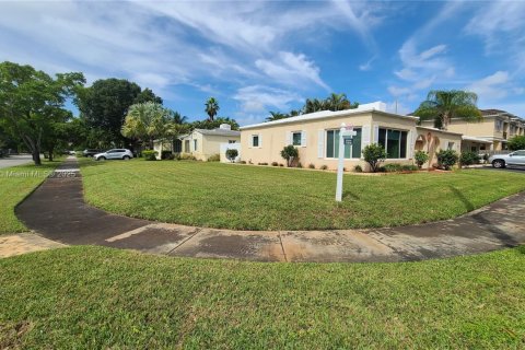 Villa ou maison à louer à Fort Lauderdale, Floride: 3 chambres, 120.77 m2 № 1920602 - photo 18