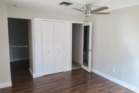 Villa ou maison à louer à Fort Lauderdale, Floride: 3 chambres, 120.77 m2 № 1920602 - photo 29