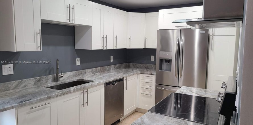 Villa ou maison à Fort Lauderdale, Floride 3 chambres, 120.77 m2 № 1920602