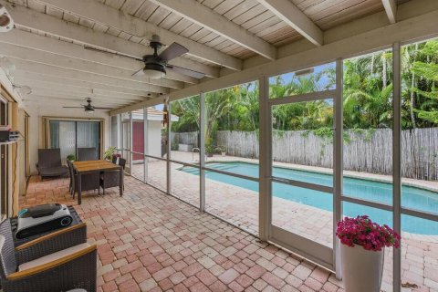 House in Coral Springs, Florida 4 bedrooms, 217.11 sq.m. № 2265416 - photo 27