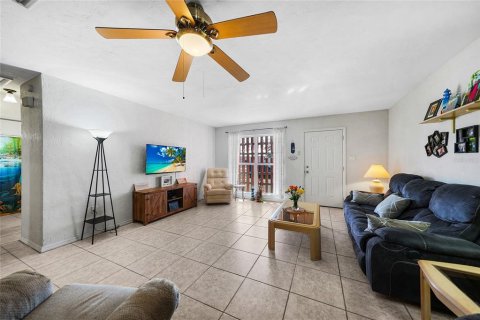 Villa ou maison à vendre à Port Charlotte, Floride: 2 chambres, 110.18 m2 № 2143758 - photo 7