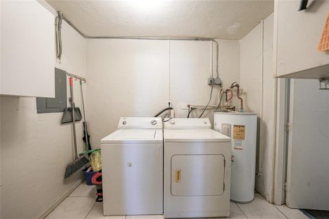 Villa ou maison à vendre à Port Charlotte, Floride: 2 chambres, 110.18 m2 № 2143758 - photo 15