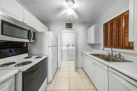 Villa ou maison à vendre à Port Charlotte, Floride: 2 chambres, 110.18 m2 № 2143758 - photo 14