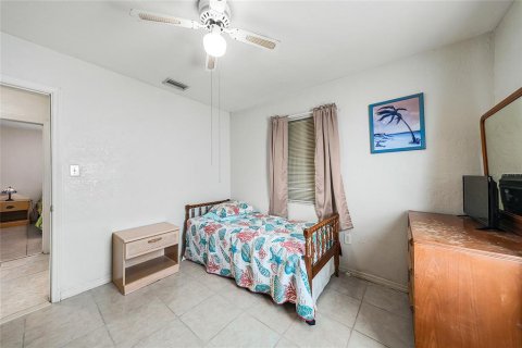 Villa ou maison à vendre à Port Charlotte, Floride: 2 chambres, 110.18 m2 № 2143758 - photo 22