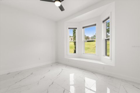 House in Montverde, Florida 4 bedrooms, 313.64 sq.m. № 1719680 - photo 16
