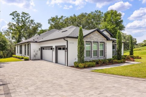 House in Montverde, Florida 4 bedrooms, 313.64 sq.m. № 1719680 - photo 2