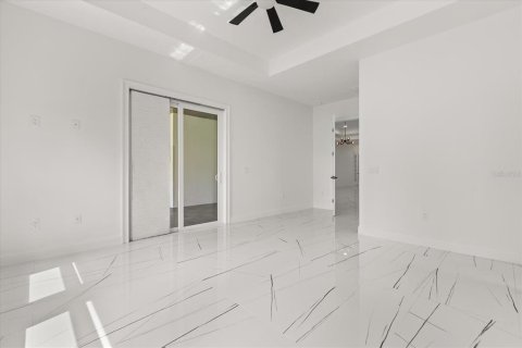 House in Montverde, Florida 4 bedrooms, 313.64 sq.m. № 1719680 - photo 14