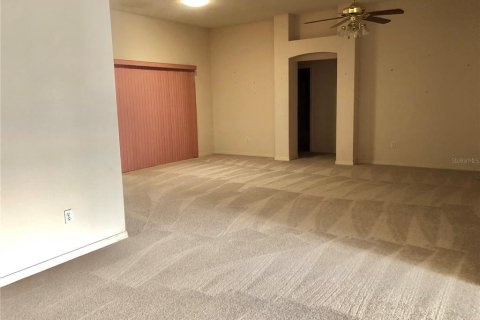 House in The Villages, Florida 3 bedrooms, 175.03 sq.m. № 1634628 - photo 5