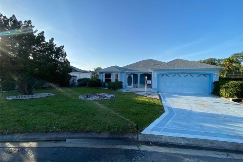 House in The Villages, Florida 3 bedrooms, 175.03 sq.m. № 1634628 - photo 2