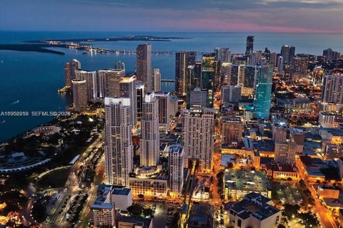 Condominio en venta en Miami, Florida, 2 dormitorios, 120.12 m2 № 2006640 - foto 22