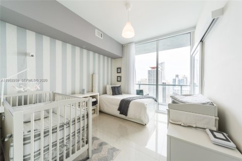 Condominio en venta en Miami, Florida, 2 dormitorios, 120.12 m2 № 2006640 - foto 3