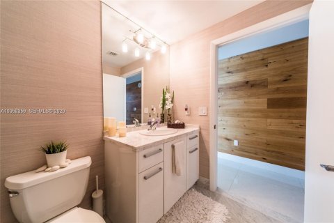 Condominio en venta en Miami, Florida, 2 dormitorios, 120.12 m2 № 2006640 - foto 13