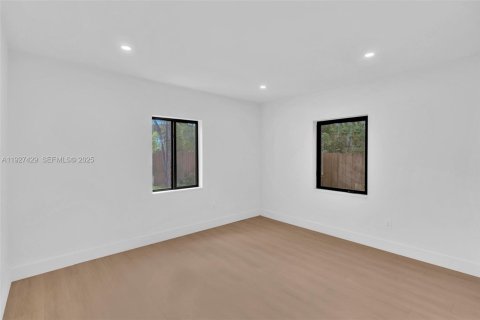 Casa en alquiler en Fort Lauderdale, Florida, 4 dormitorios, 172.43 m2 № 1986069 - foto 13