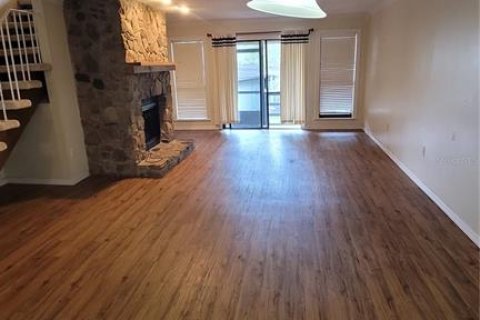 Condominio en alquiler en Apopka, Florida, 3 dormitorios, 169.83 m2 № 1908871 - foto 3