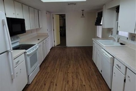 Condominio en alquiler en Apopka, Florida, 3 dormitorios, 169.83 m2 № 1908871 - foto 2