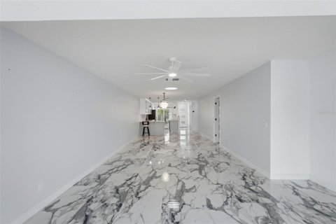 Casa en venta en Saint Petersburg, Florida, 2 dormitorios, 153.29 m2 № 2155771 - foto 23