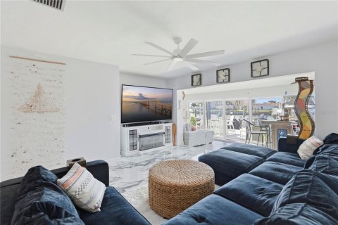 Casa en venta en Saint Petersburg, Florida, 2 dormitorios, 153.29 m2 № 2155771 - foto 22