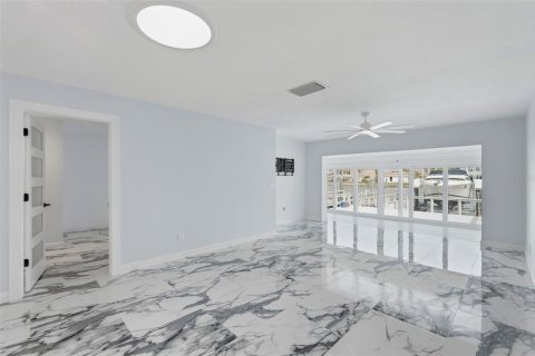 Casa en venta en Saint Petersburg, Florida, 2 dormitorios, 153.29 m2 № 2155771 - foto 21