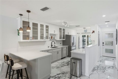 Casa en venta en Saint Petersburg, Florida, 2 dormitorios, 153.29 m2 № 2155771 - foto 12