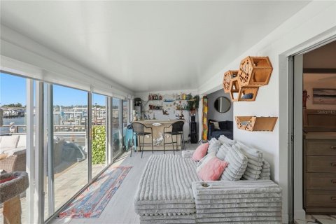 Casa en venta en Saint Petersburg, Florida, 2 dormitorios, 153.29 m2 № 2155771 - foto 27