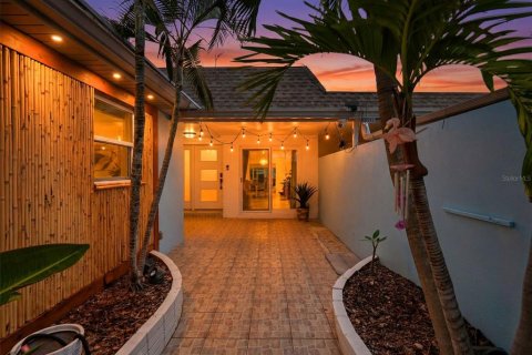 Casa en venta en Saint Petersburg, Florida, 2 dormitorios, 153.29 m2 № 2155771 - foto 6