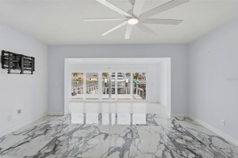 Casa en venta en Saint Petersburg, Florida, 2 dormitorios, 153.29 m2 № 2155771 - foto 25