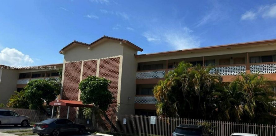 Condo in North Miami, Florida, 1 bedroom  № 2031784